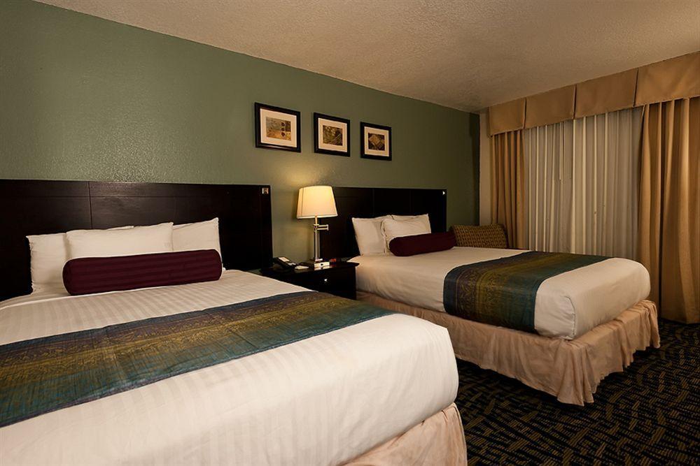 Grand Texan Hotel And Convention Center Midland Exterior photo